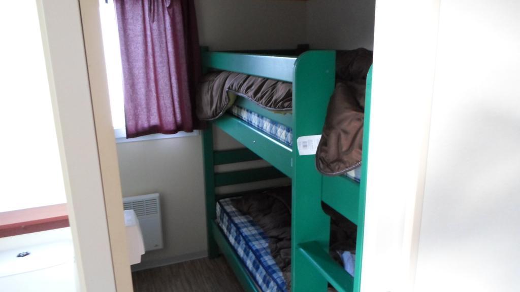 Camping Les Pinasses La Chapelle  Bagian luar foto